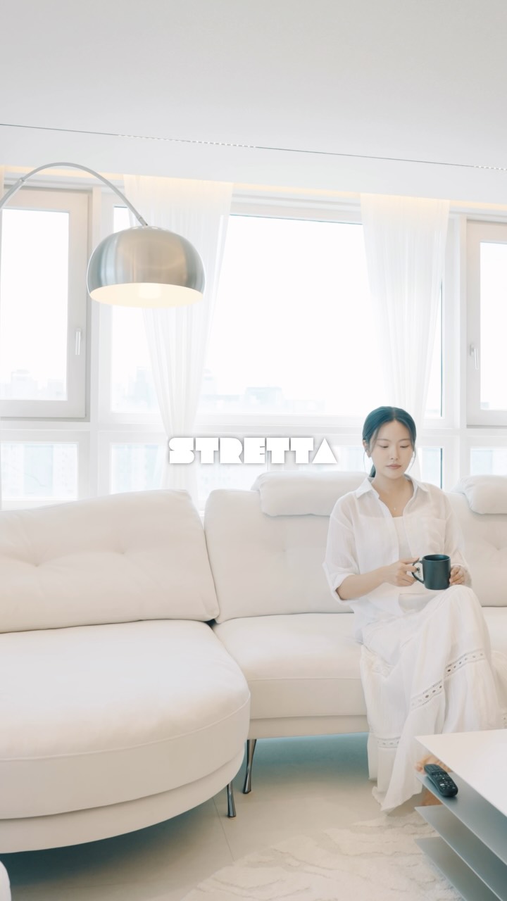 손 뻗으면 닿는 거리
보이지 않는 정리보이지 않아야
비로소 완성되는 정리조리, 세척, 정리
세개의 동선이 하나의 라인으로
Barazza Built-In And Flush Channel이
주방의 흐름을 다시 그립니다.STRETTA @stretta.kr @barazzasrl#스트레타 #project #barazza #바라짜 #channel