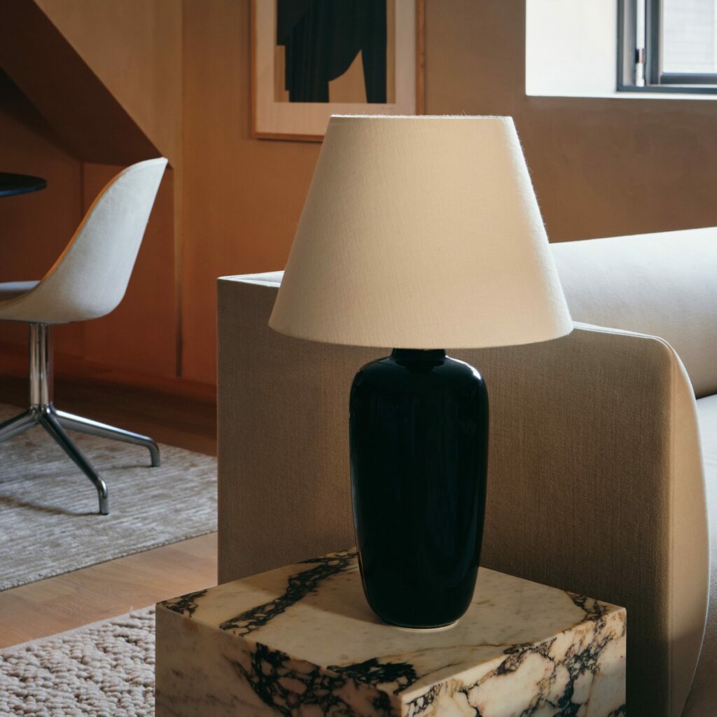 메누 토르소 57 테이블 조명 Menu Torso 57 Table Lamp
