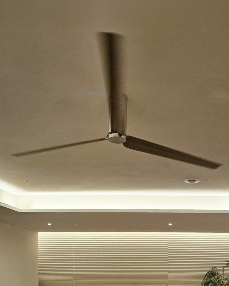 [짧은 모델] 체아디자인 실링팬 아리아키아라 Ceadesign Ariachiara SHORT Ceiling Fan 1400∅ Satin